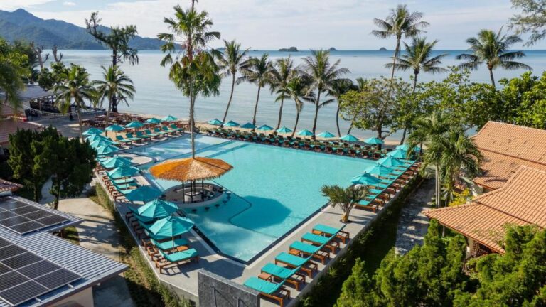 Tai kaks maailma – troopiline Koh Chang ja särav Bangkok
